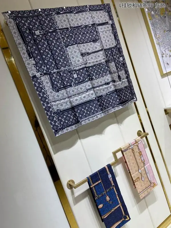 LV silk scarf 90X90cm E04 (26)